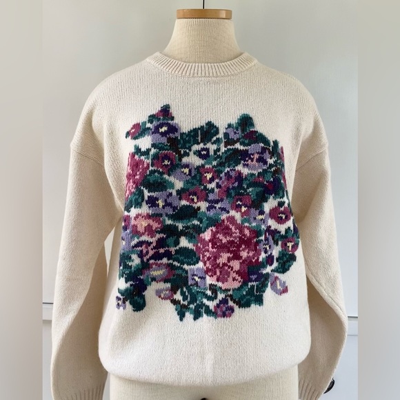 Northern Reflections Sweaters - Vintage Northern Reflections Purple Floral Sweater